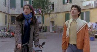 Ovosodo: Marco Cocci ed Edoardo Gabbriellini in una scena