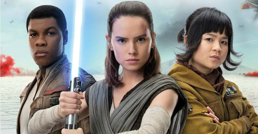 Star Wars: Gli Ultimi Jedi, John Boyega, Daisy Ridley e Kelly Marie Tran in una foto promozionale