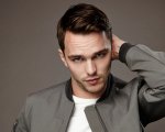 Tolkien: Nicholas Hoult interpreterà lo scrittore nel film biografico?