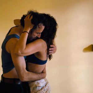 Sette giorni: Alessia Barela e Bruno Todeschini in una scena del film
