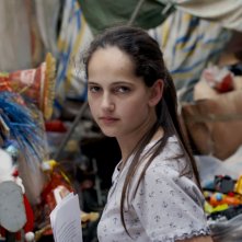 Il cratere: Sharon Caroccia in una scena del film