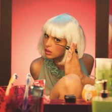 Brutti e cattivi: Sara Serraiocco in una scena del film