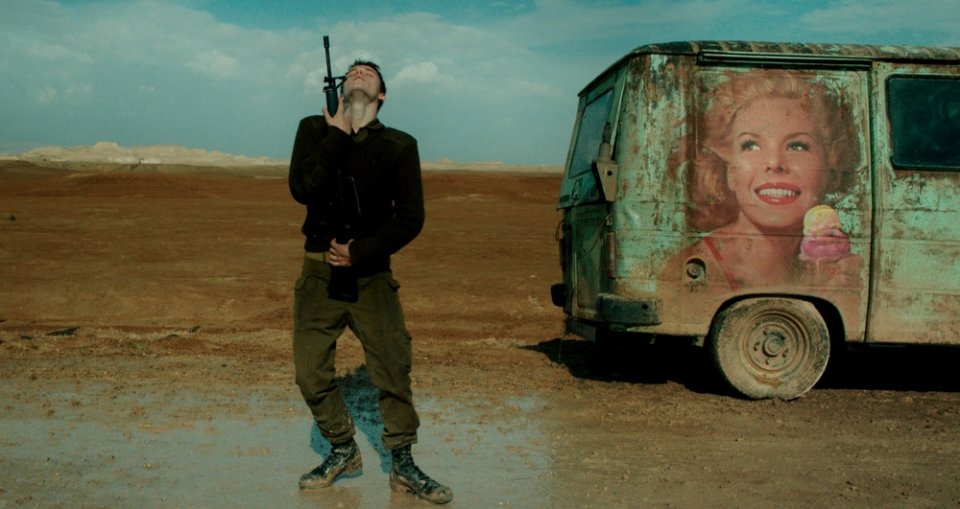 Foxtrot: un'immagine tratta dal film