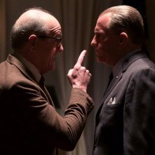 LBJ: Woody Harrelson e Richard Jenkins in una scena del film