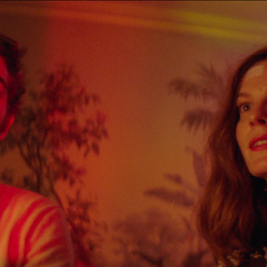 Thirst Street: Lindsay Burdge e Damien Bonnard in una scena del film