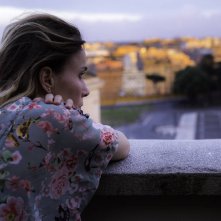 Amori che non sanno stare al mondo: Lucia Mascino in una scena