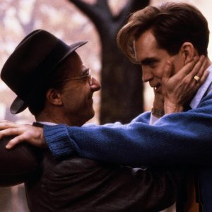 Morte di un commesso viaggiatore: Dustin Hoffman e John Malkovich in una scena del film