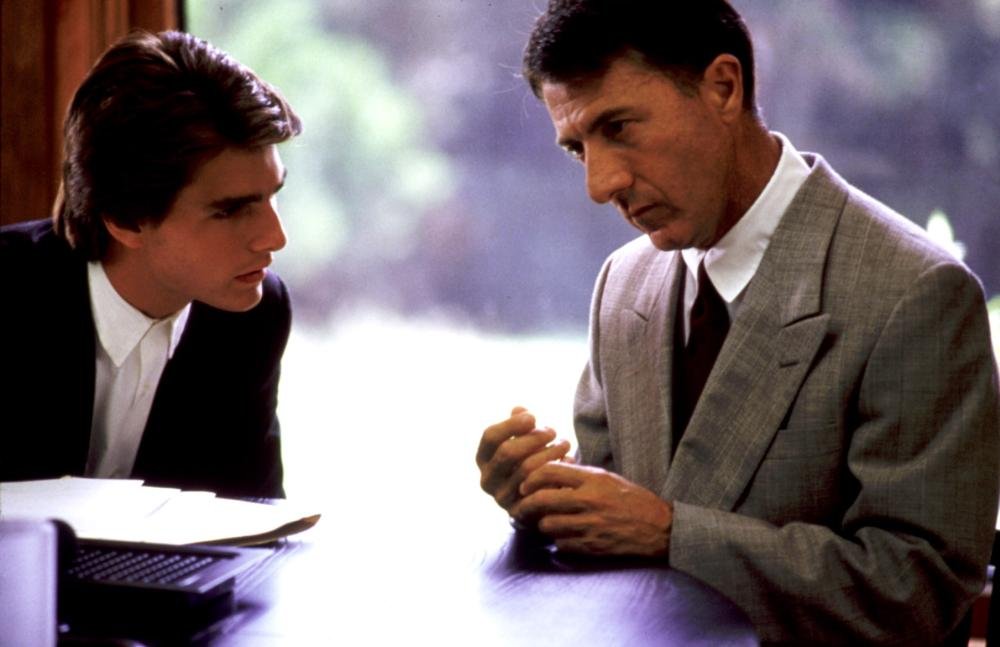 Tom Cruise e Dustin Hoffman in una scena di Rain Man - L'uomo della pioggia