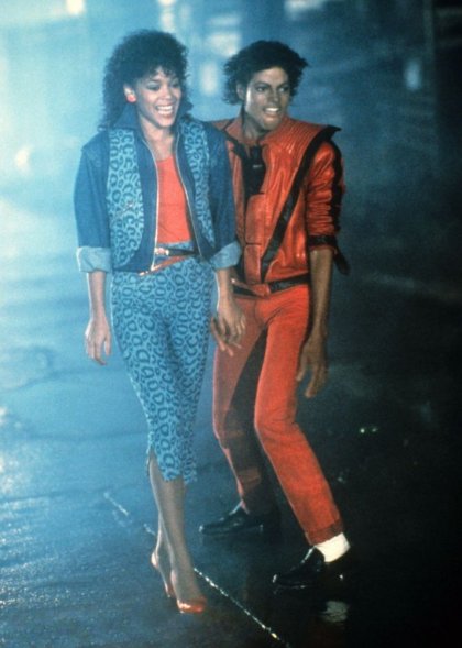Thriller: Michael Jackson e Ola Ray in un'immagine del videoclip: 455701 - Movieplayer.it