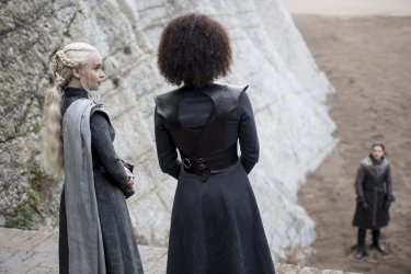 Il Trono di Spade: una foto di Missandei e Daenerys dall'episodio The Spoils of War