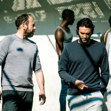 Tueurs: Oliver Gourmet e Virgile Bramly in una scena del film