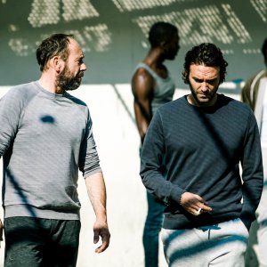 Tueurs: Oliver Gourmet e Virgile Bramly in una scena del film