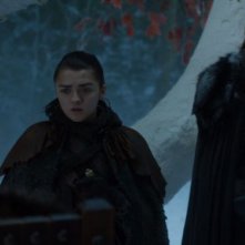 Il trono di spade: Sansa, Arya e Bran in una scena di The Spoils of War