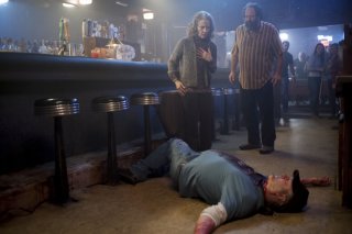 I segreti di Twin Peaks: Grace Zabriskie in una scena cruenta dell'episodio 14