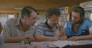 2 biglietti per la lotteria: Doru Boguta, Alexandru Papadopol e Dragos Bucur una scena del film