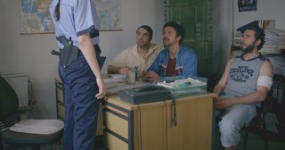 2 biglietti per la lotteria: Doru Boguta, Alexandru Papadopol e Dragos Bucur in un'immagine tratta dal film
