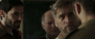 Foxtrot: Lior Ashkenazi in una scena del film