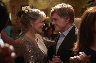 Le nostre anime di notte: Jane Fonda e Robert Redford insieme in una scena del film
