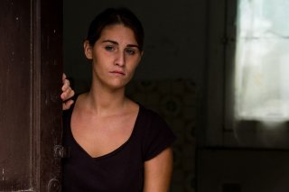 L'intrusa: Valentina Vannino in una scena del film