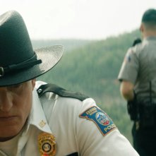 Tre manifesti a Ebbing, Missouri: Woody Harrelson e Sam Rockwell in un'immagine del film