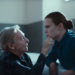 Dove cadono le ombre: Federica Rossellini ed Elena Cotta in una scena del film