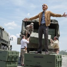 Barry Seal - Una storia americana: Domhnall Gleeson in una scena del film