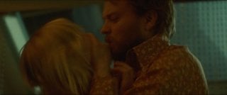 Woodshock: Kirsten Dunst e Pilou Asbæk in una scena del film