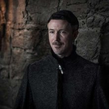 Il Trono di Spade: Aidan Gillen in una foto di The Dragon and the Wolf
