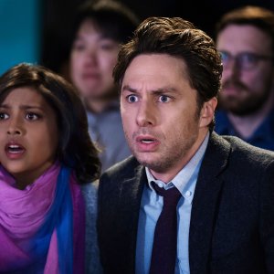 Alex, Inc.: un'immagine della serie