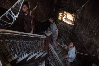 It: il Club dei Perdenti in un edificio spettrale