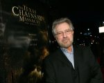 Addio a Tobe Hooper, regista dell'horror cult 'Non aprite quella porta'