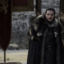 Il trono di spade: Kit Harington in una scena del finale della settima stagione