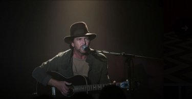 I segreti di Twin Peaks: Eddie Vedder canta al roadhouse