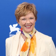 Venezia 2017: Annette Bening al photocall delle giurie