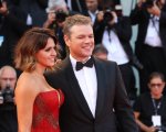 Venezia 2017: Matt Damon e Maria Elena Boschi sul red carpet inaugurale (FOTO)