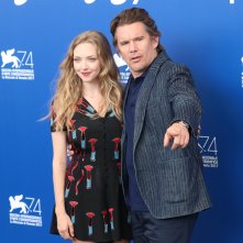 Venezia 2017: Amanda Seyfried e Ethan Hawke al photocall di First Reformed