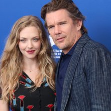 Venezia 2017: Ethan Hawk e Amanda Seyfried al photocall di First Reformed
