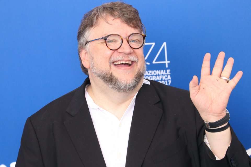Venezia 2017: un sorridente Guillermo del Toro al photocall di The Shape of Water