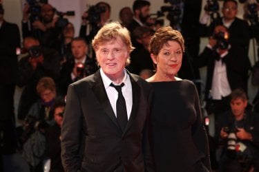 Venezia 2017: uno scatto di Robert Redford sul red carpet per il leone d'oro alla carriera
