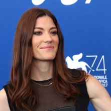 Venezia 2017: Jennifer Carpenter sorridente al photocall di Brawl in Cell Block 99