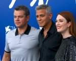 George Clooney e Julianne Moore: è delirio a Venezia per le star di Suburbicon (FOTO)