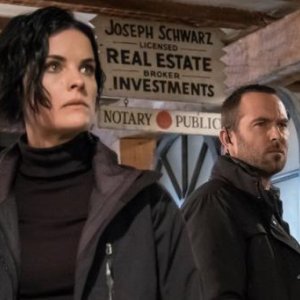 Blindspot: Jaimie Alexander e Sullivan Stapleton in una foto della serie