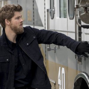 Blindspot: Luke Mitchell in una foto della serie