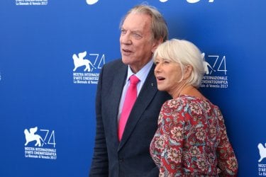 Venezia 2017: i meravigliosi Helen Mirren e Donald Sutherland al photocall di Ella & John