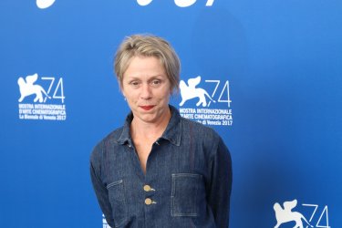 Venezia 2017: Frances McDormand al photocall di Three Billboards Outside Ebbing, Missouri