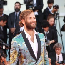Venezia 2017: Alessandro Borghi sul red carpet di Madre!