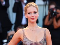 Jennifer Lawrence apre il profilo su Instagram ma avverte: 'Se dite qualcosa di negativo, lascio subito'