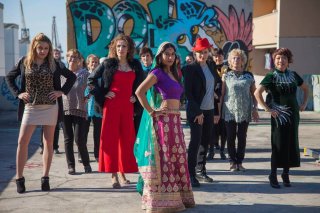 Babylon Sisters: Yasemin Sannino, Lucia Mascino e Nav Ghotra in un'immagine promozionale del film