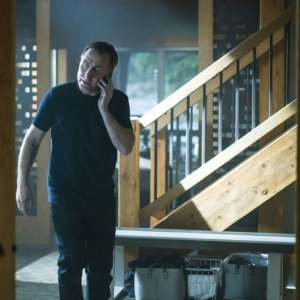 Tin Star: Tim Roth in una scena della prima stagione