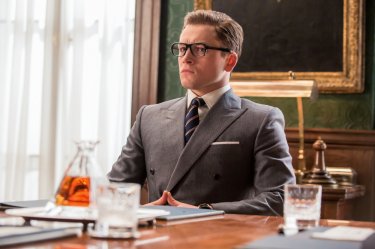 Kingsman: Il cerchio d'oro, Taron Egerton in una scena del film